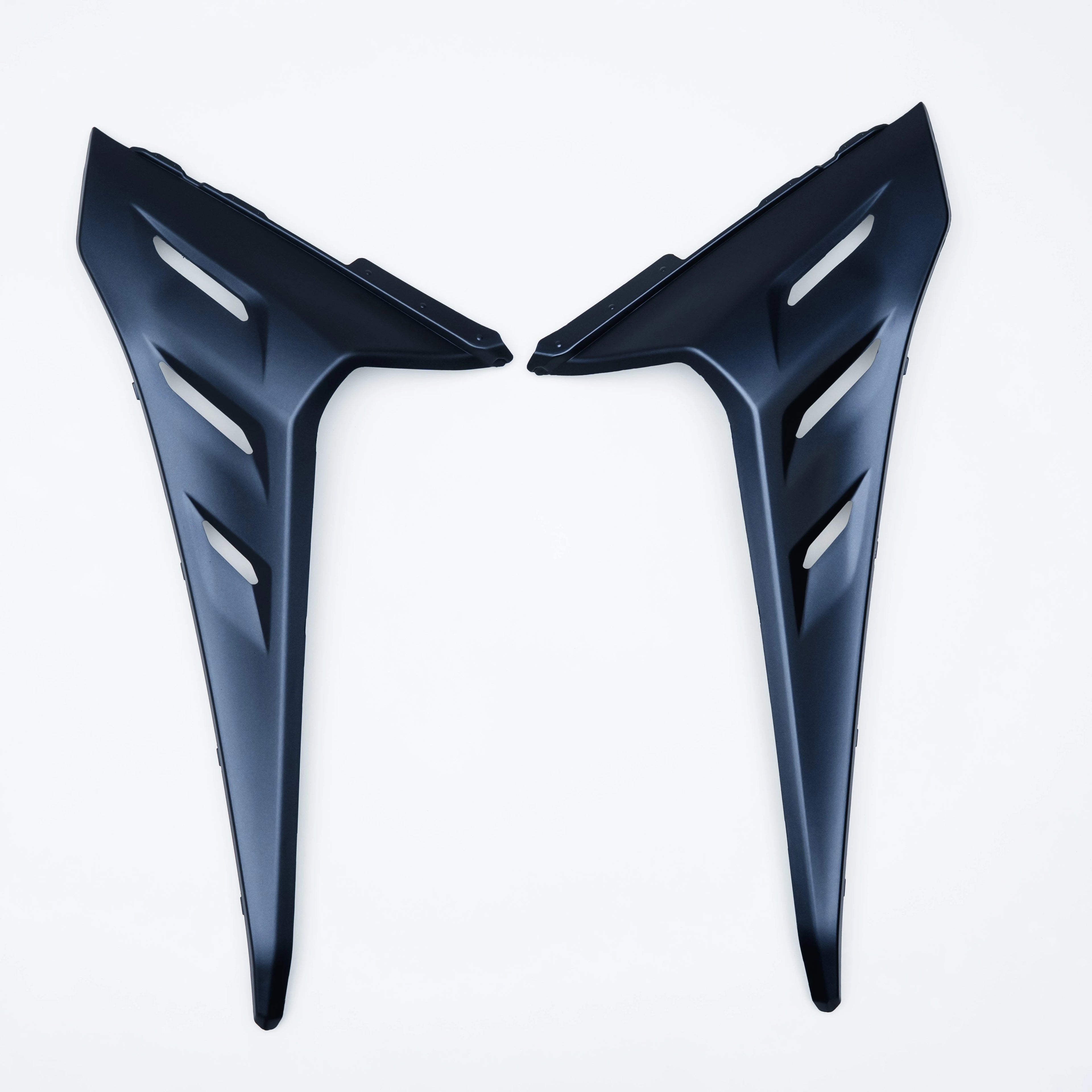 NEMO FOOTREST SIDE COVER YAMAHA XMAX CONNECTED